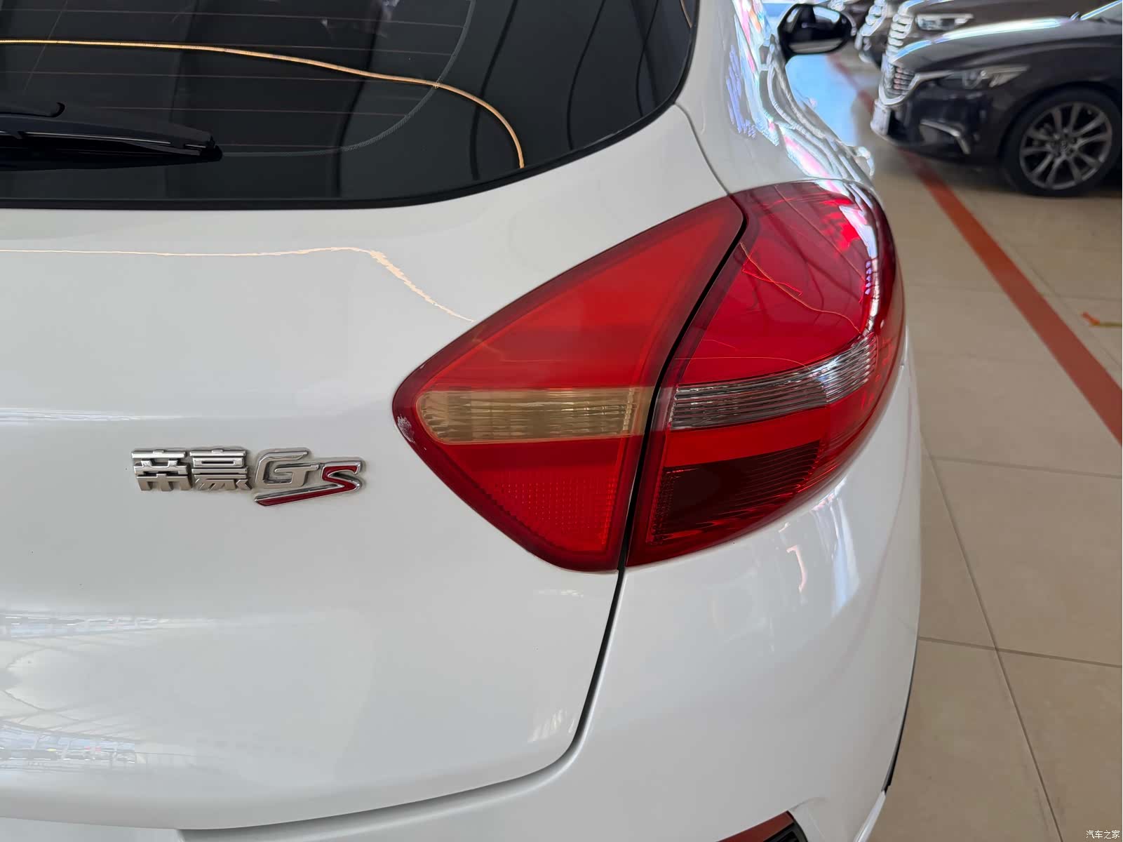 Geely Emgrand, 2017 11