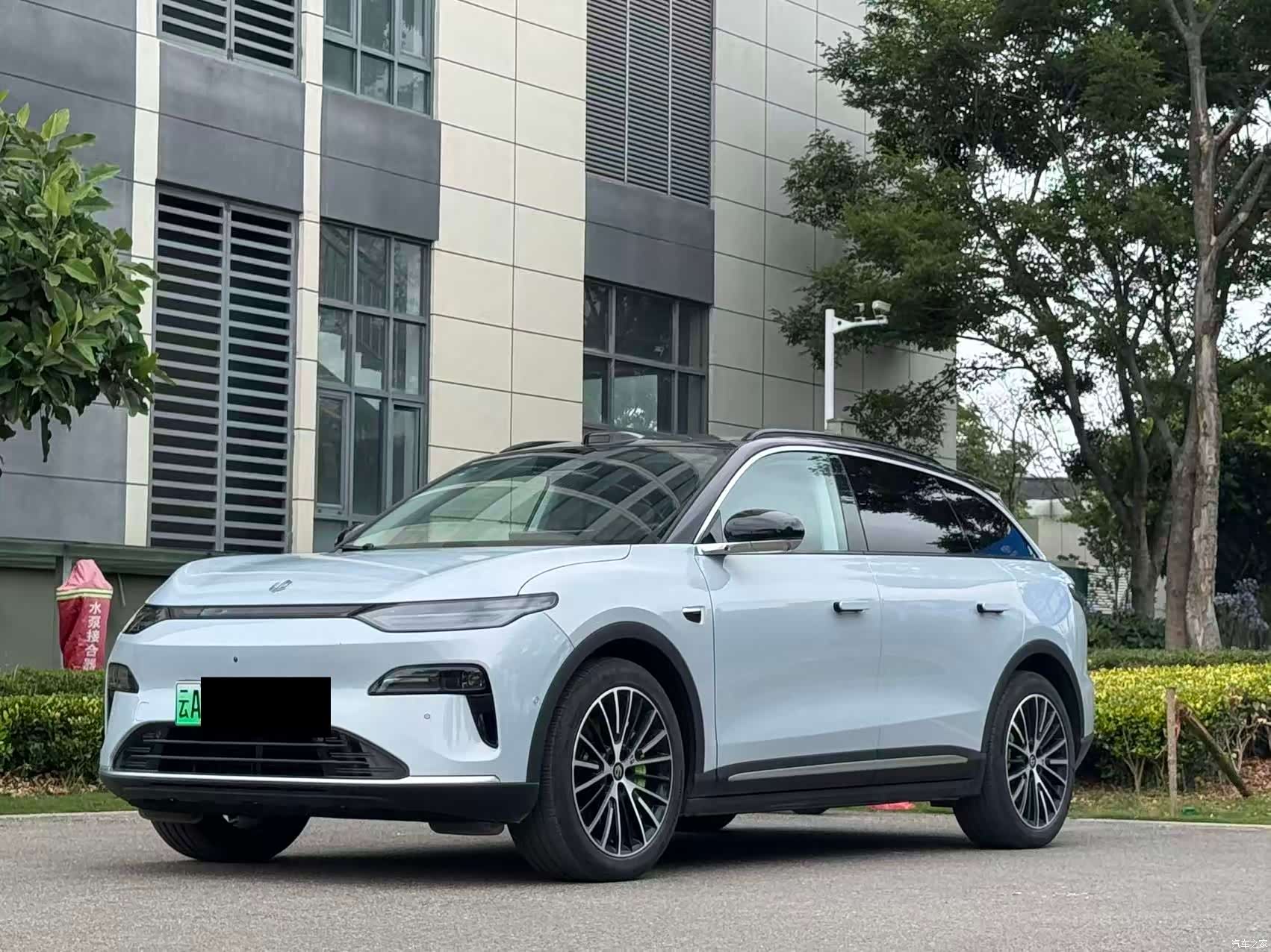 Leapmotor C11