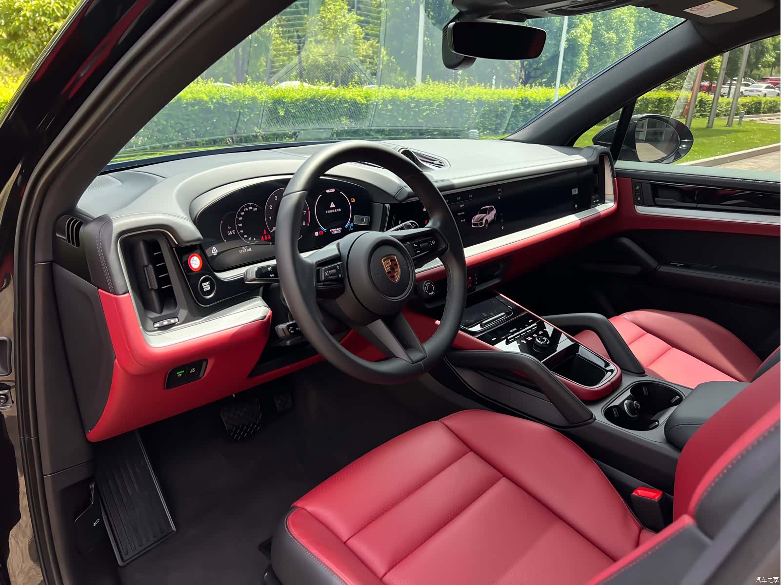 Porsche Cayenne, 2025 26