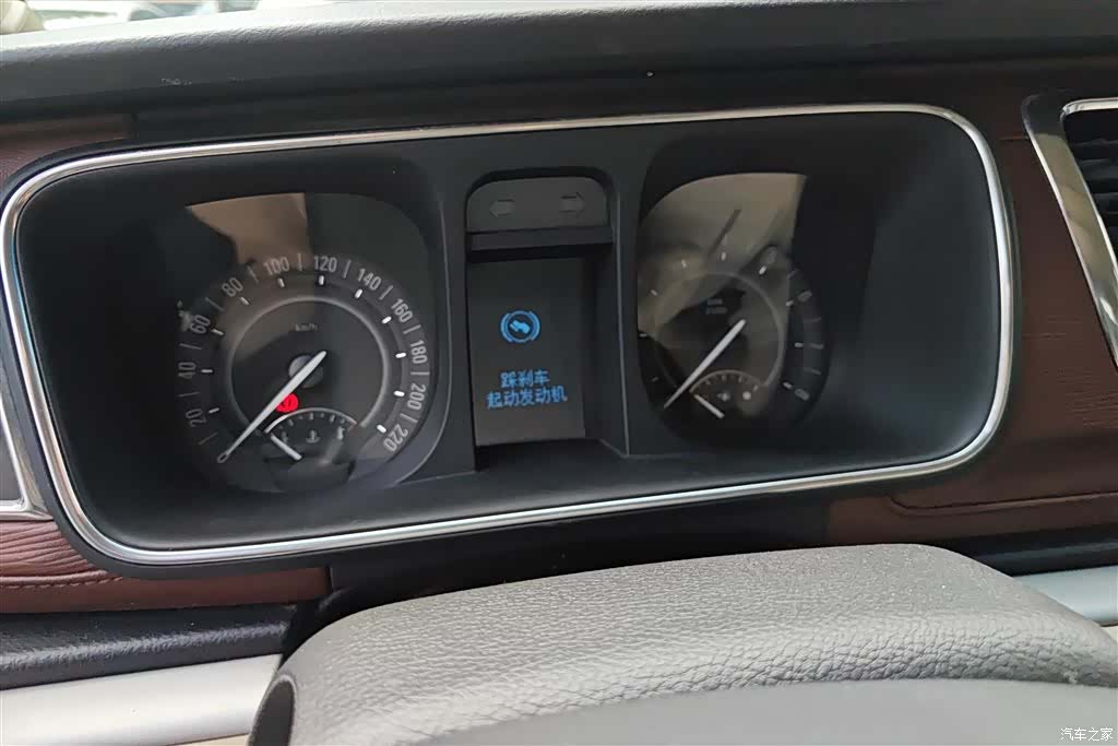 Buick GL8, 2018 14