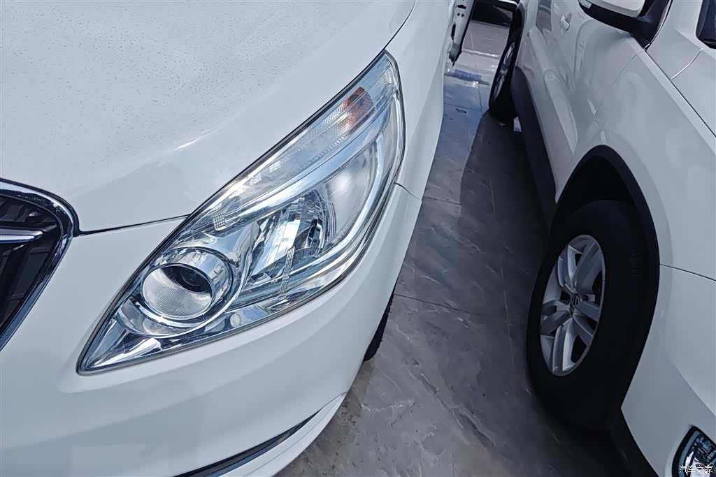 Buick GL8, 2018 все фото