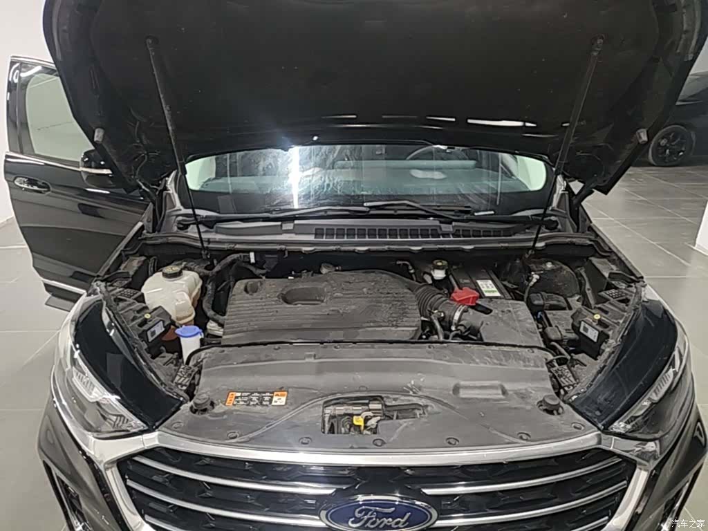 Ford Edge, 2023 20