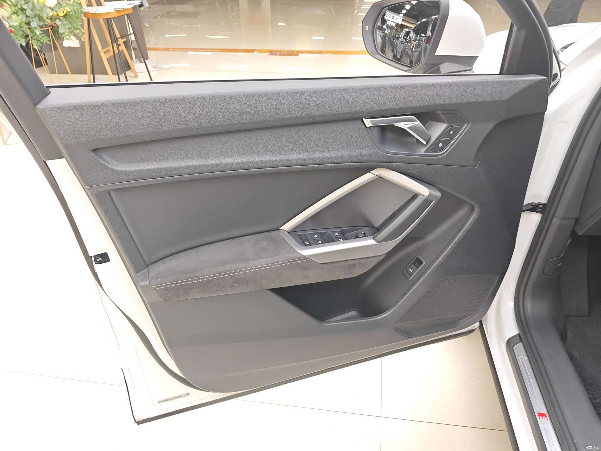 Audi Q3, 2020 9