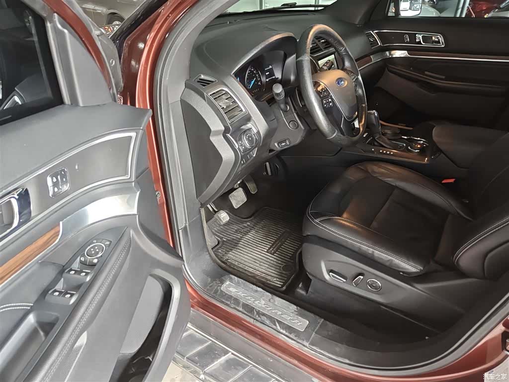 Ford Explorer, 2015 12