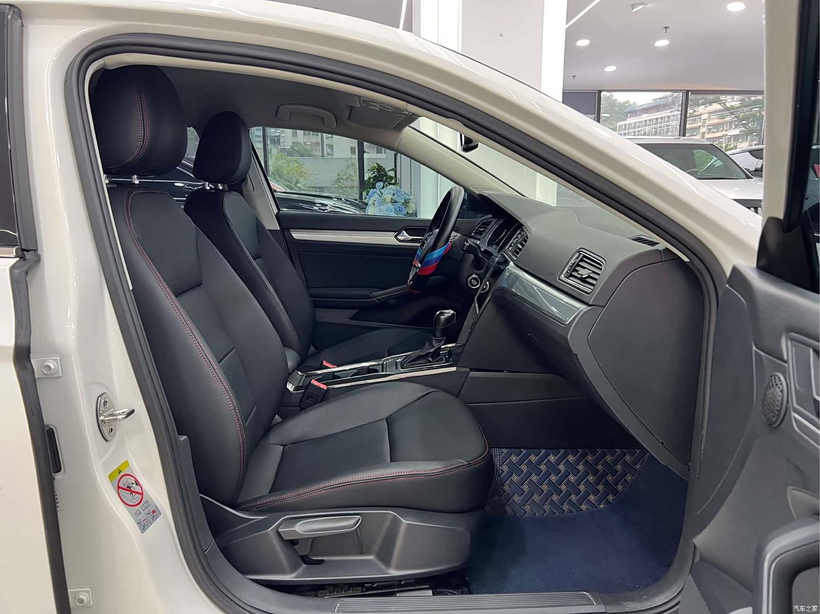 Volkswagen Lamando, 2017 10