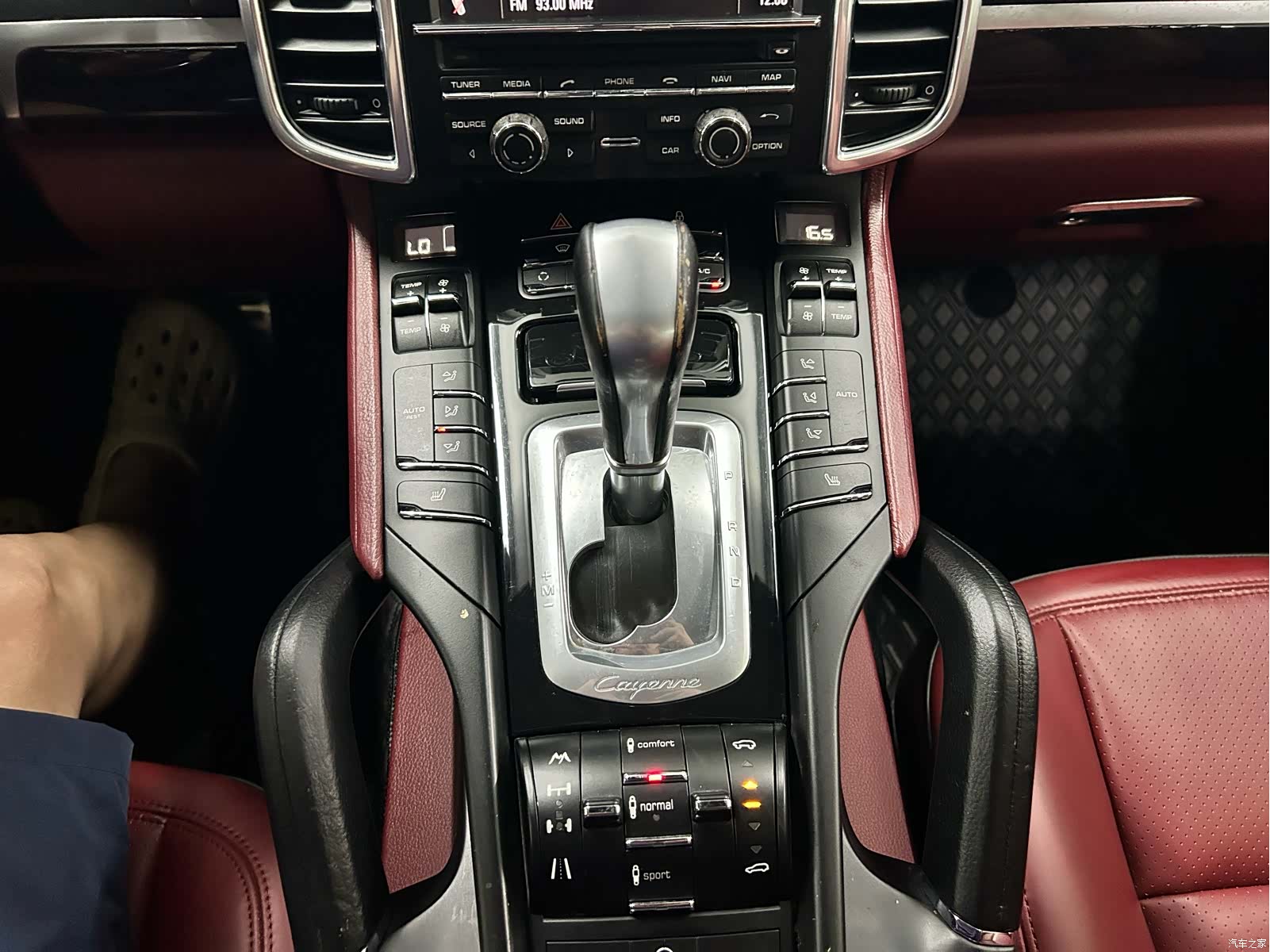 Porsche Cayenne, 2012 12