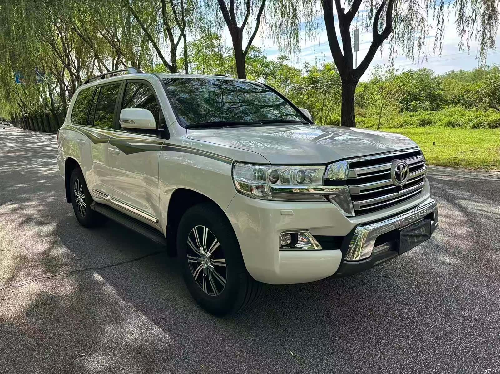 Toyota Land Cruiser, 2016 1