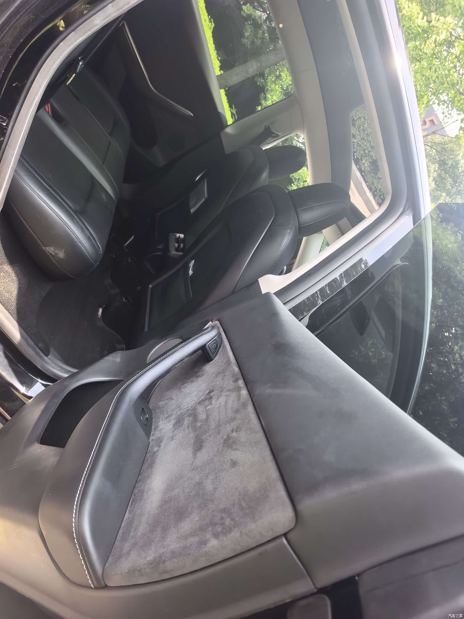 Tesla Model Y, 2022 15