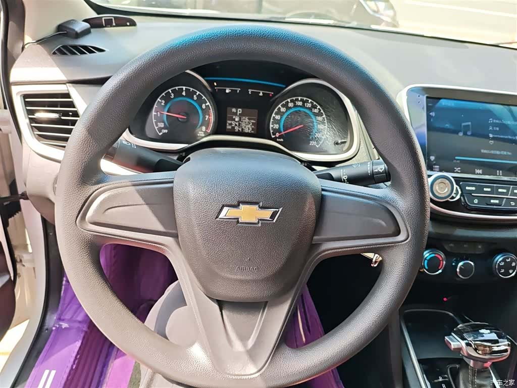 Chevrolet 320, 2019 11