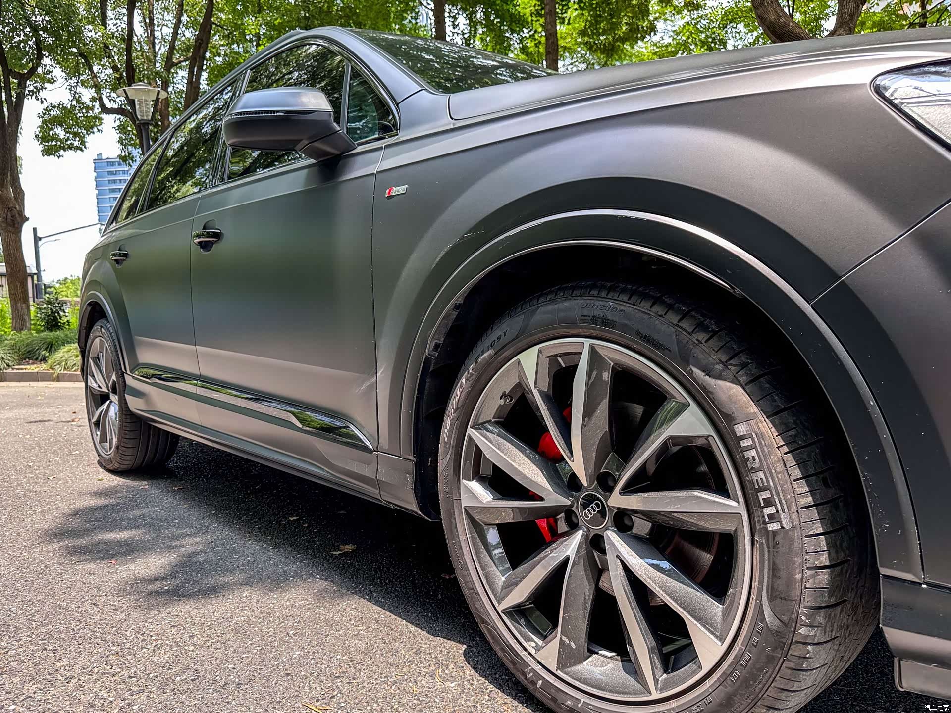 Audi Q7, 2025 6