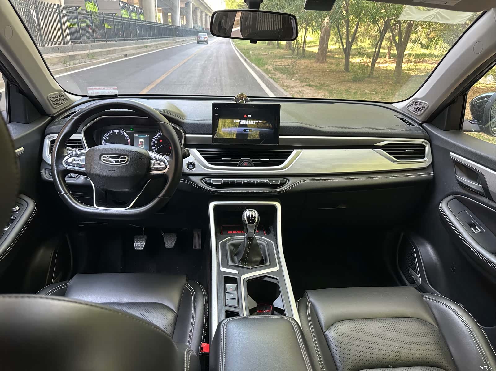 Geely X6, 2019 6