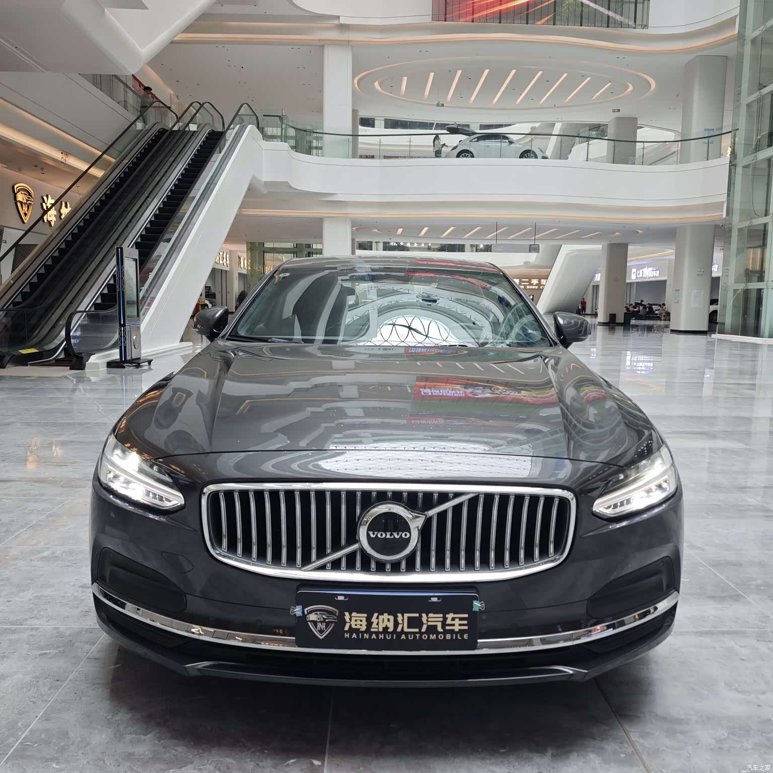 Volvo S90, 2024 4