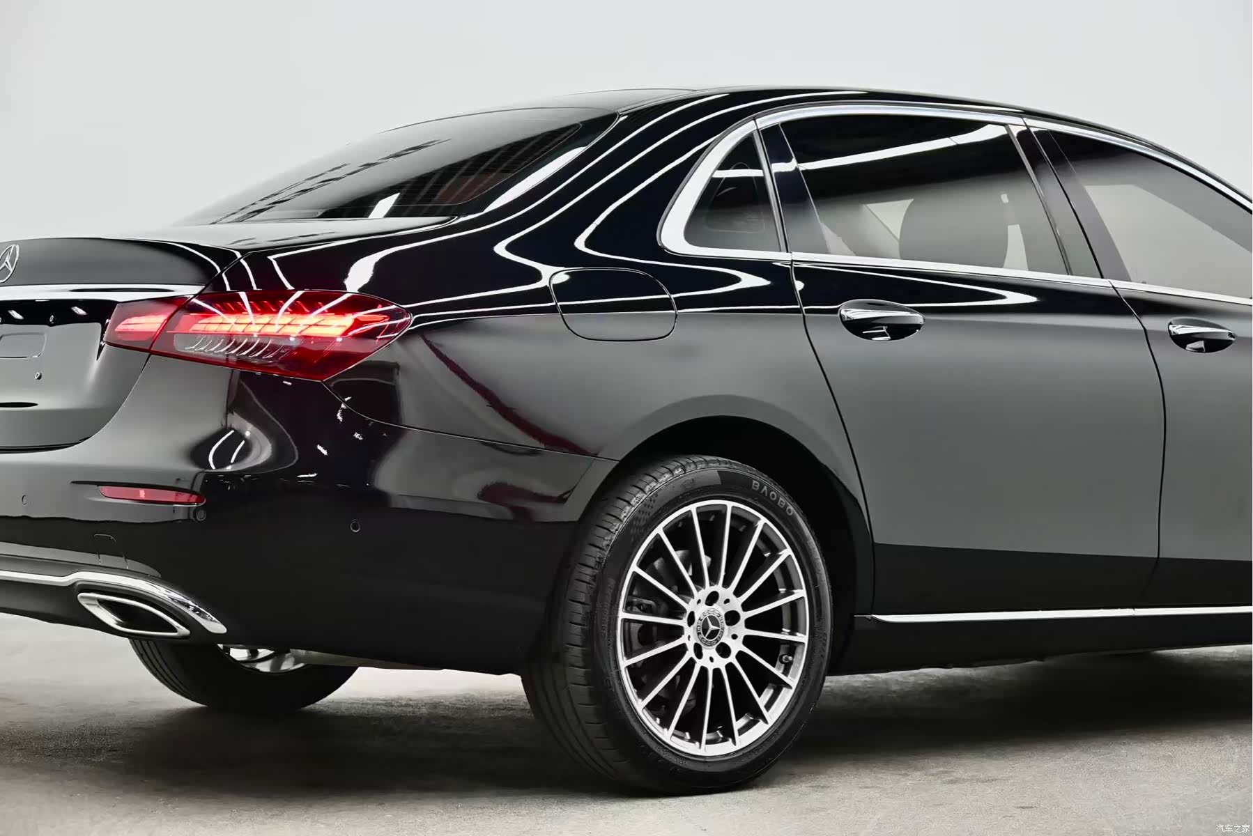 Mercedes-Benz E-Class, 2023 9