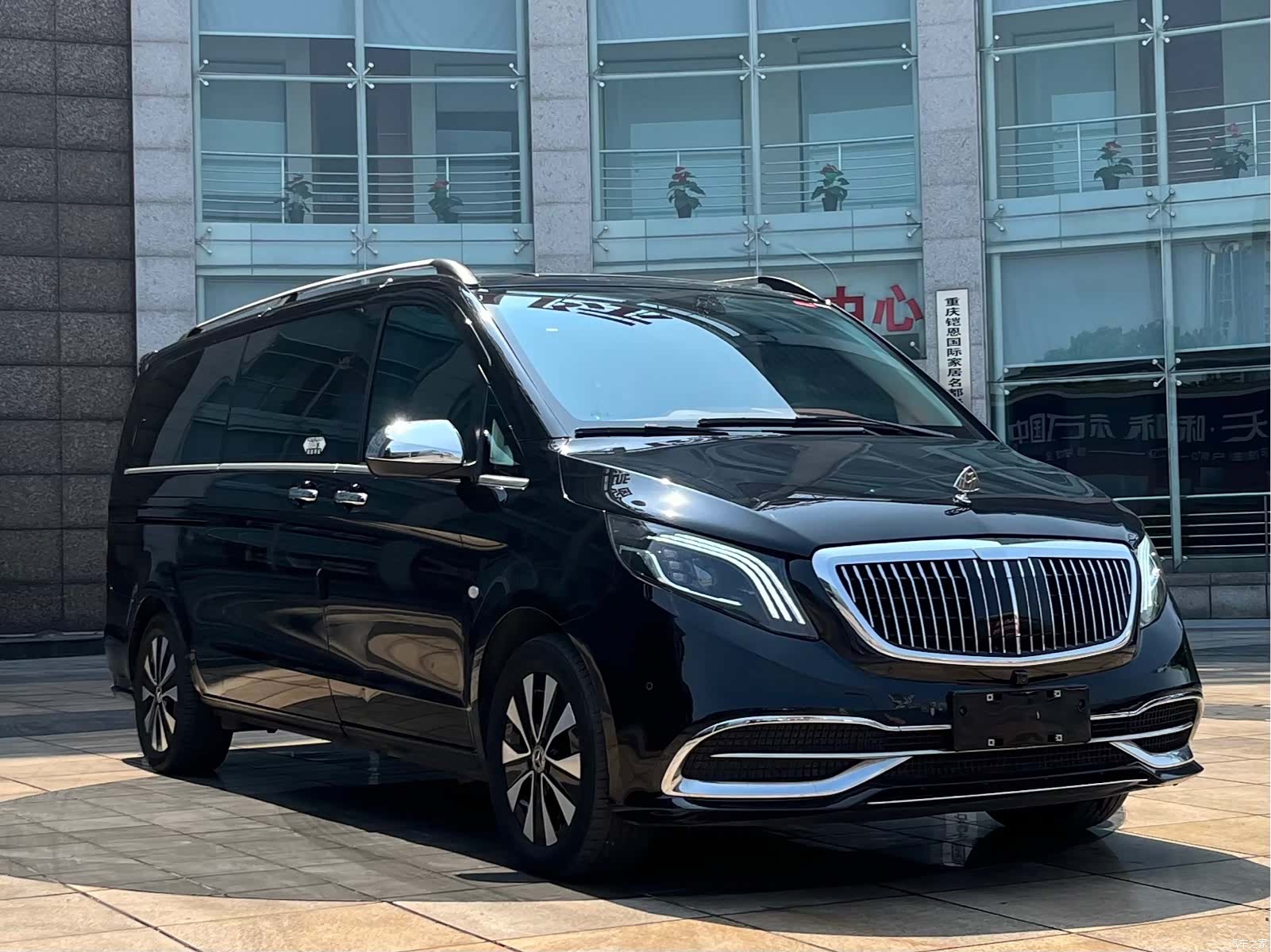 Mercedes-Benz 7, 2023 3