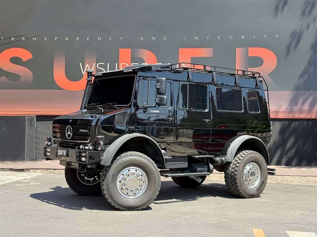 WuNiMoKeU5000 SUV