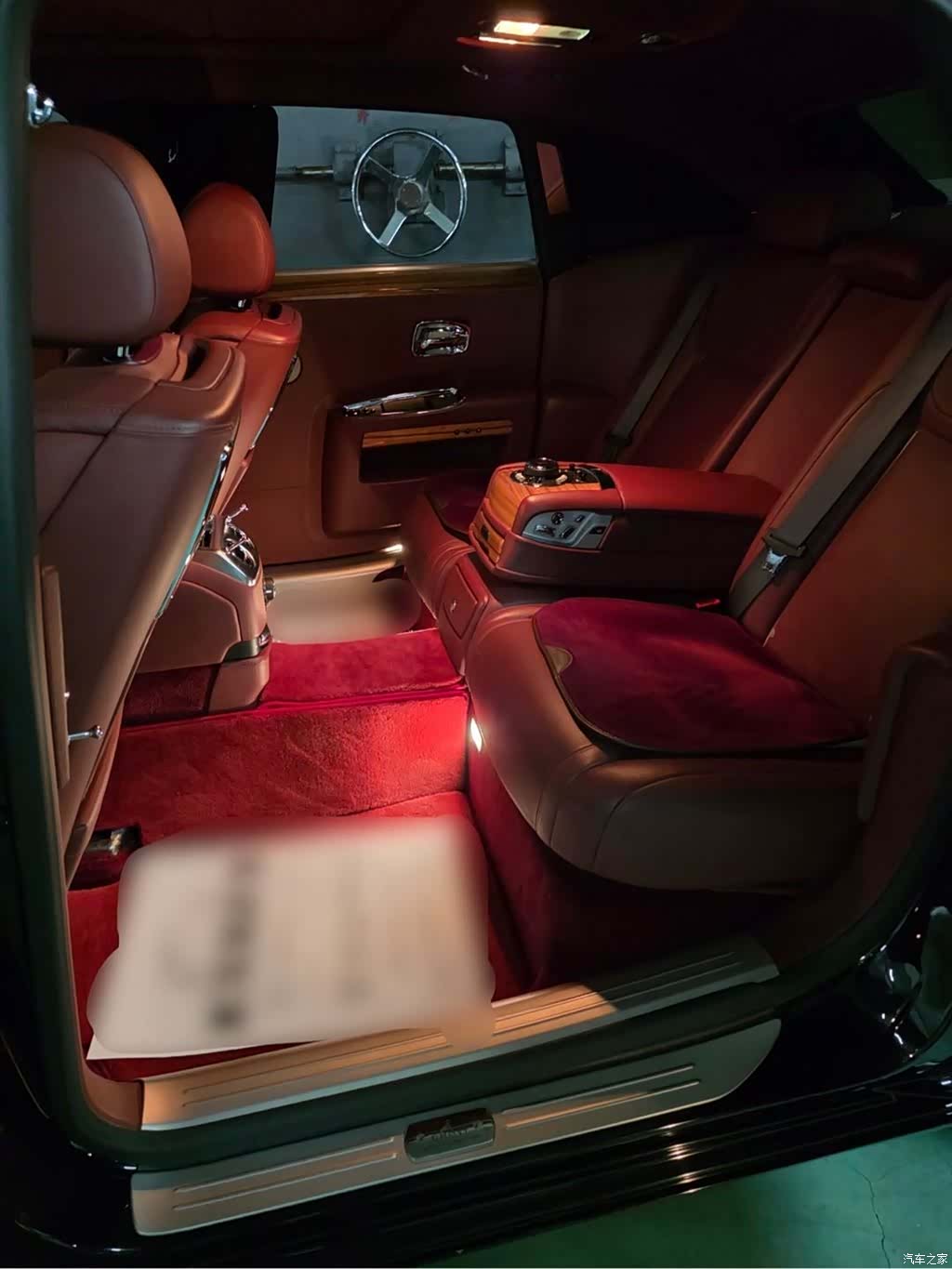Rolls-Royce Ghost, 2016 8