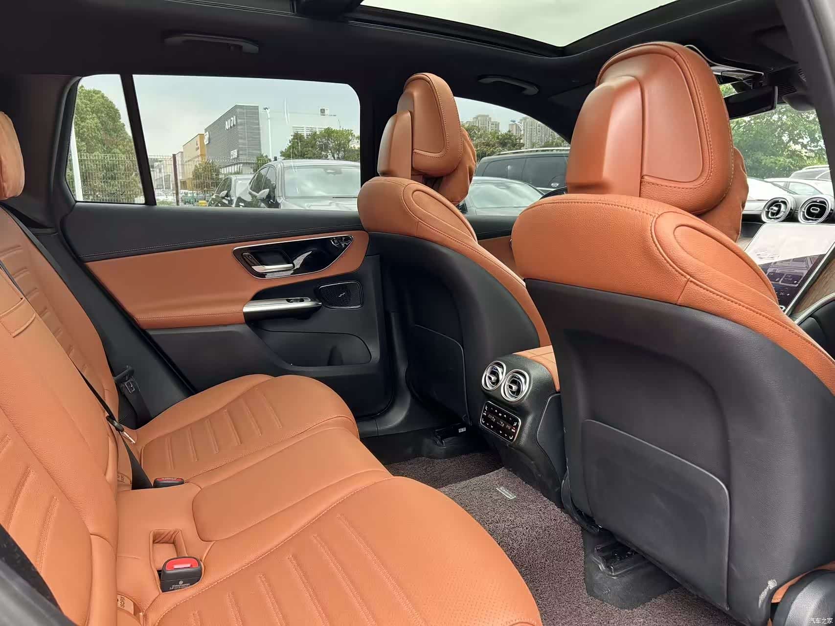 Mercedes-Benz GLC, 2024 14
