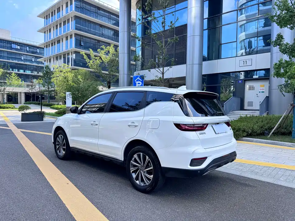 Geely Vision X6