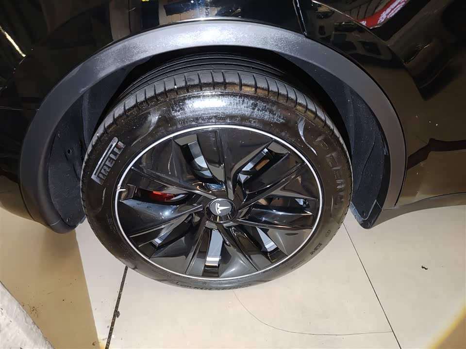 Tesla Model Y Tesla Model Y