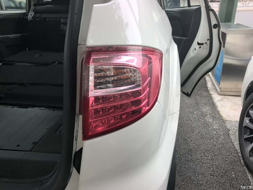 Foton 7, 2016 8