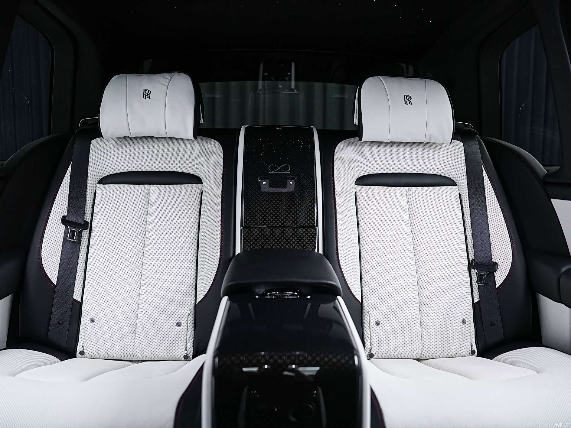 Rolls-Royce Cullinan, 2021 8