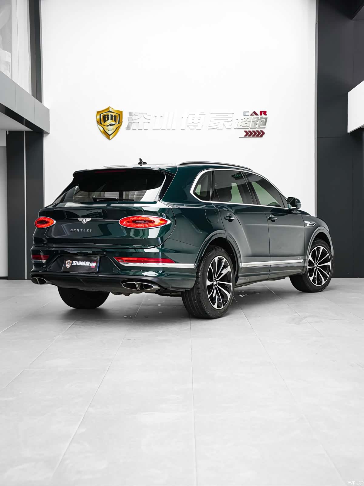 Bentley Bentayga, 2021 17