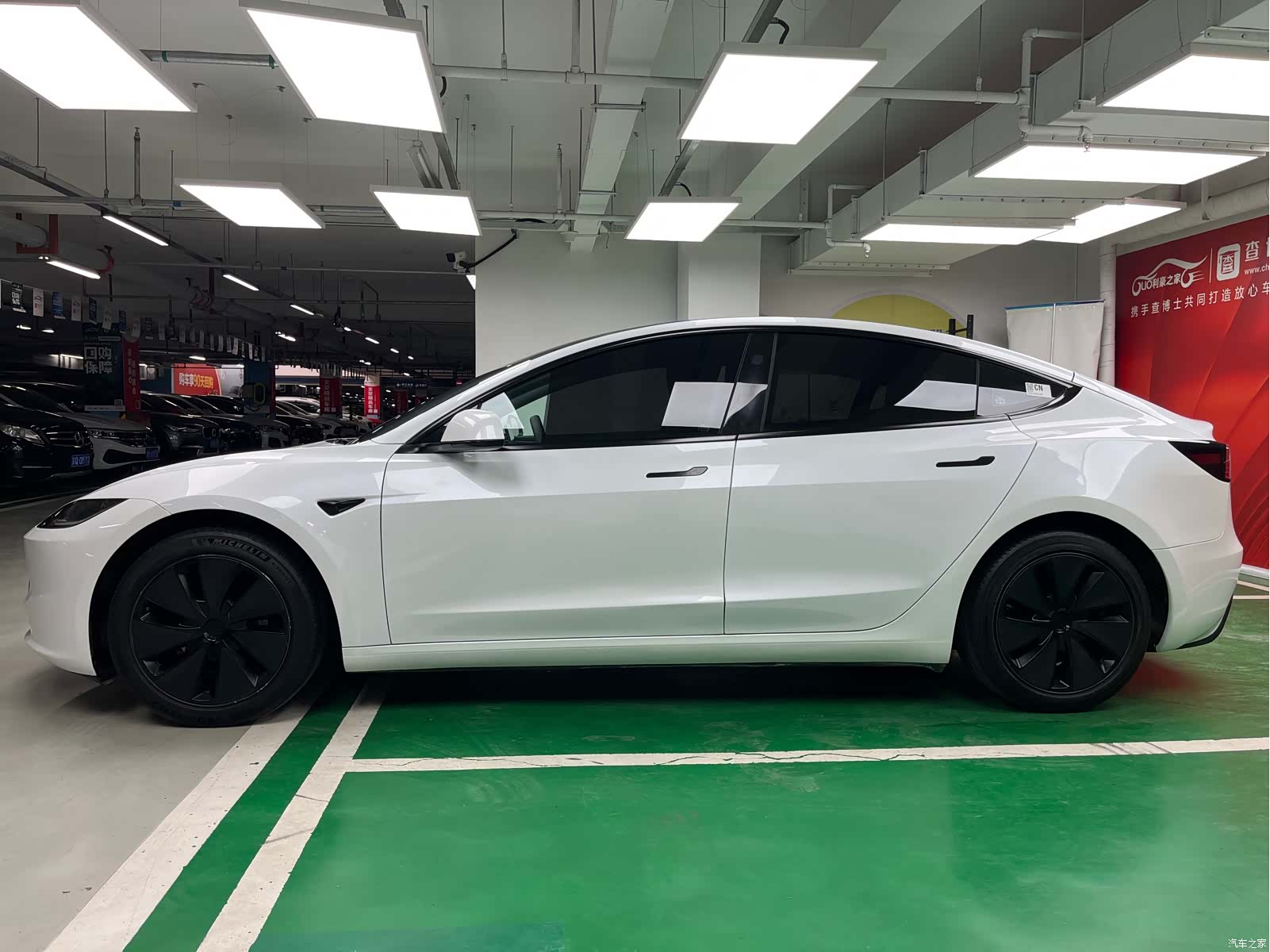 Tesla Model 3, 2024 4