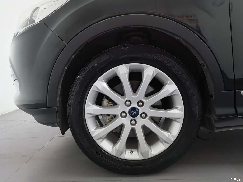 Ford Kuga, 2014 17