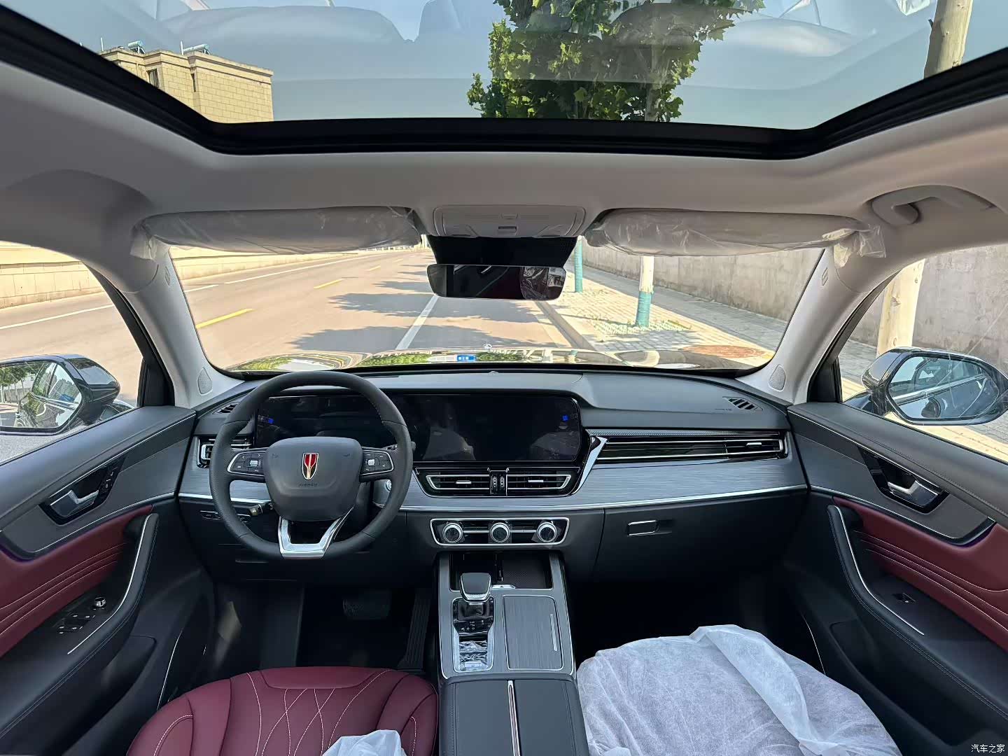 Hongqi HS5, 2026 все фото