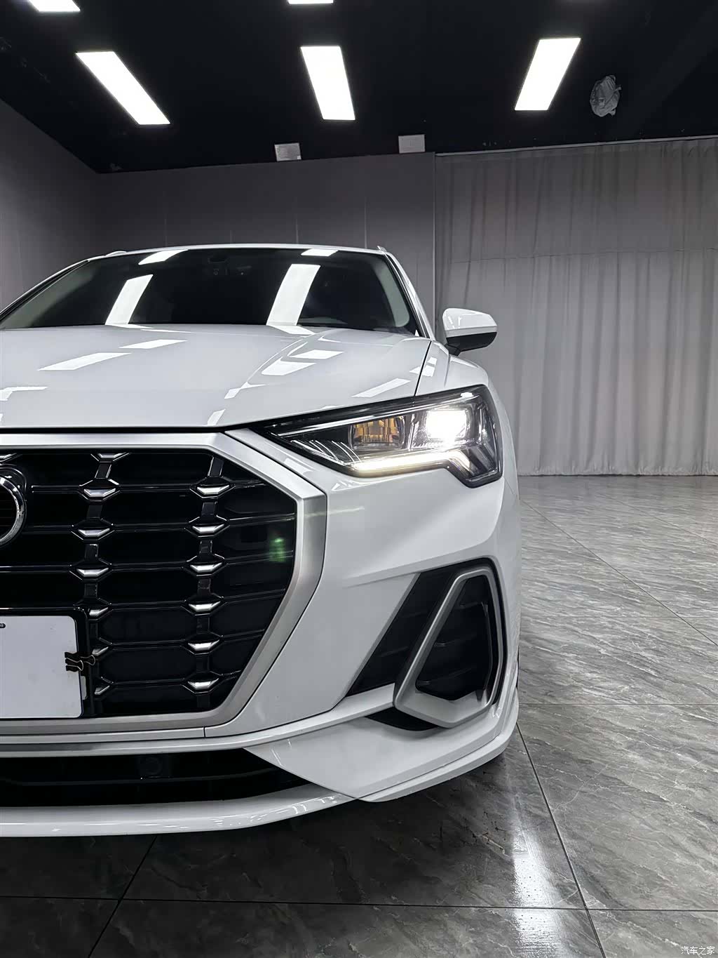 Audi Q3, 2023 8