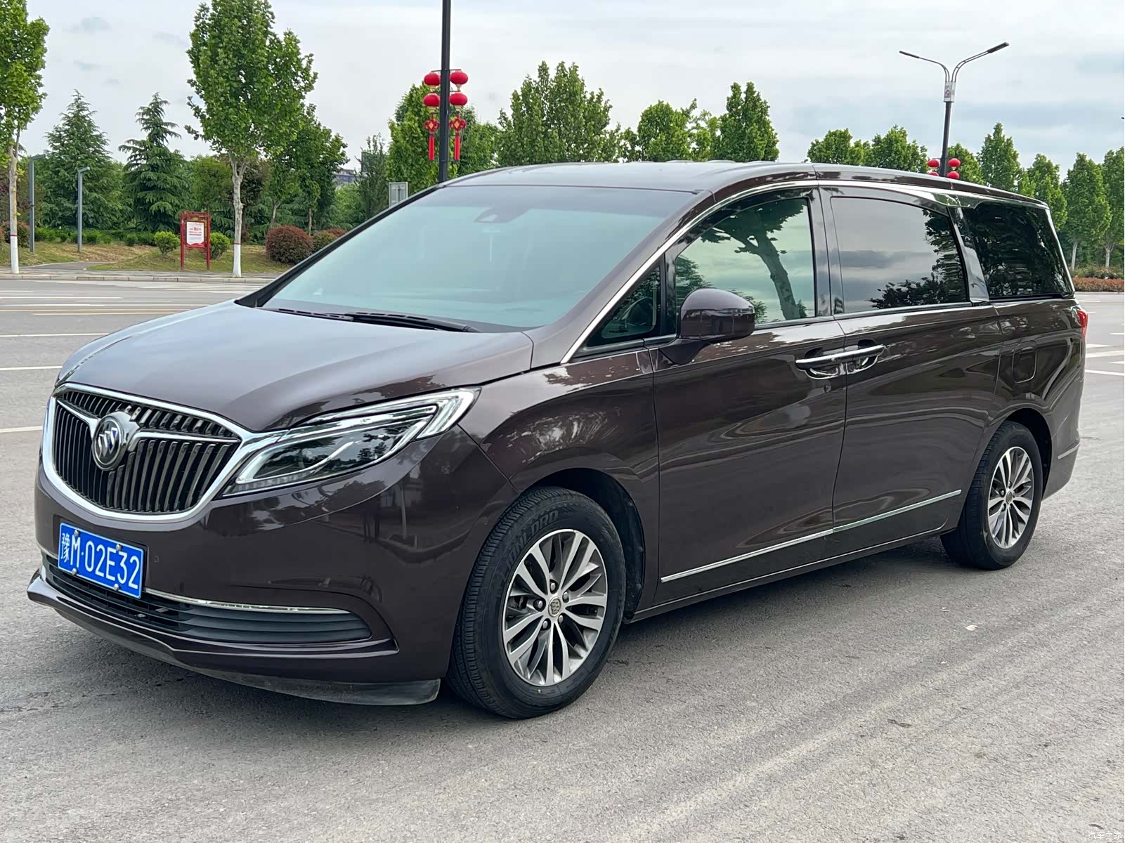 Buick GL8, 2017 1