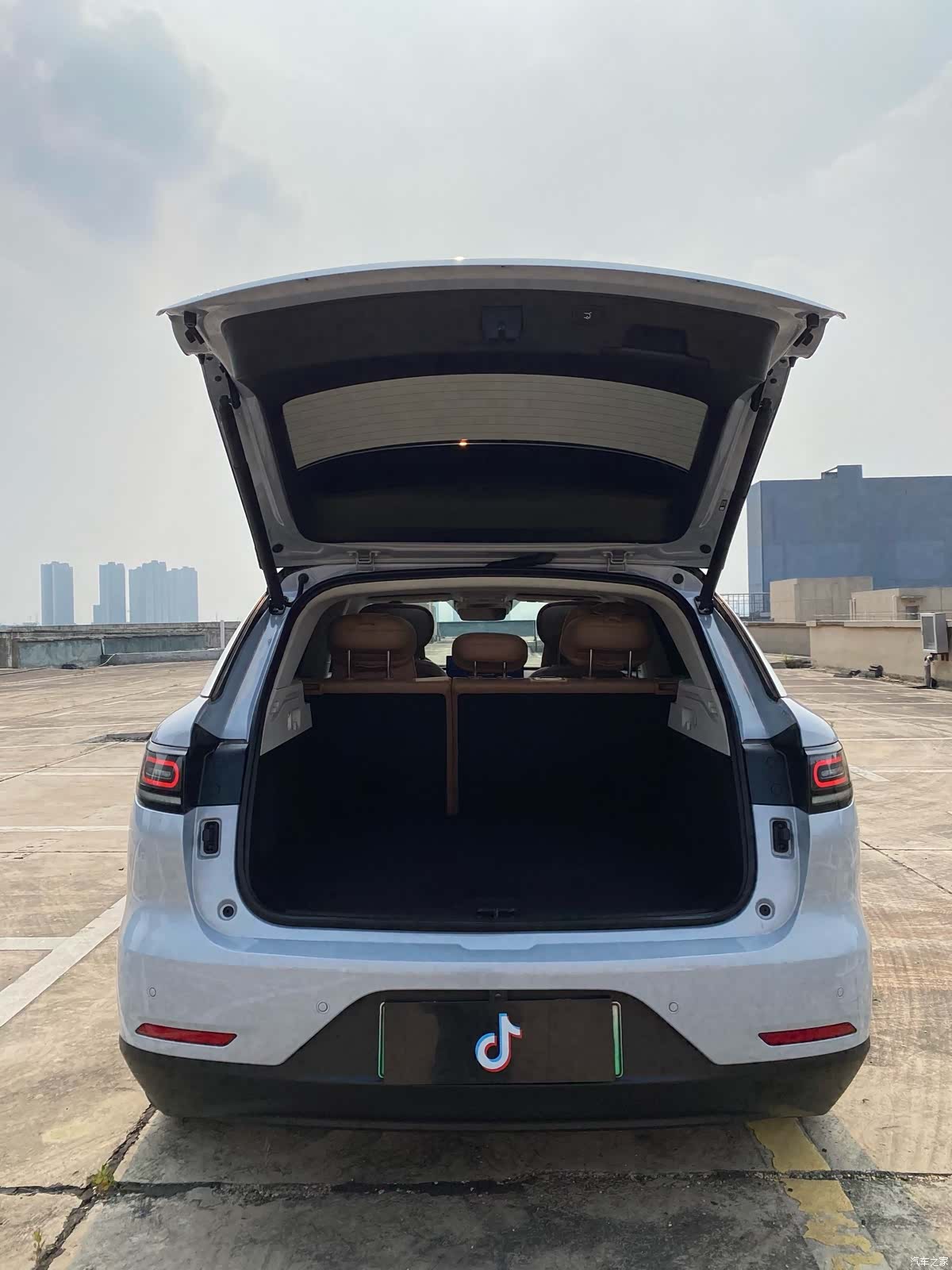 Leapmotor C11, 2025 28