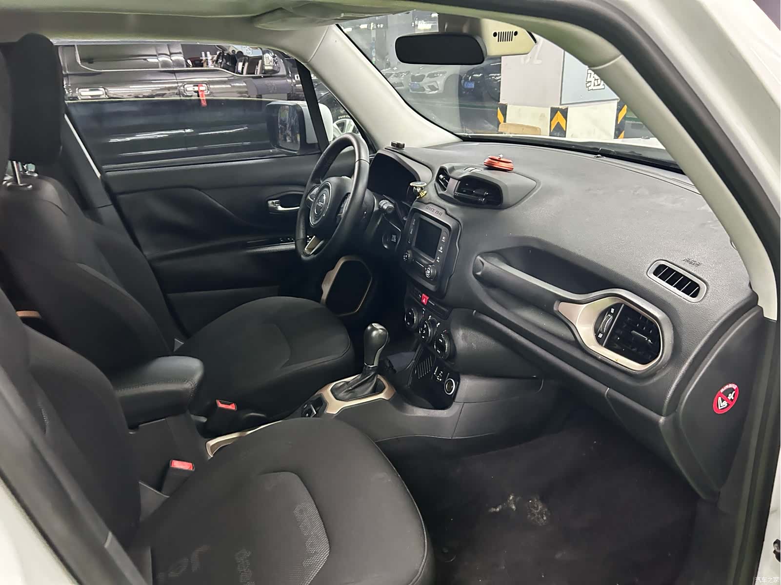 Jeep Renegade, 2017 8