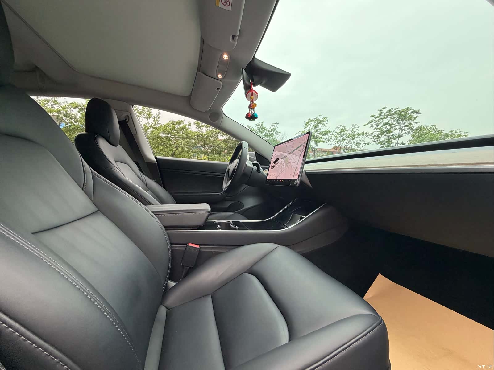 Tesla Model 3, 2019 10