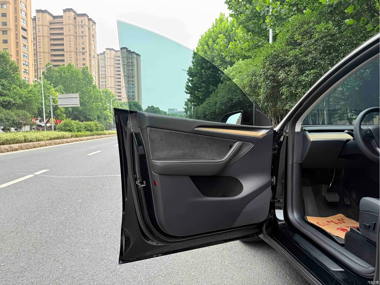 Tesla Model Y, 2022 6