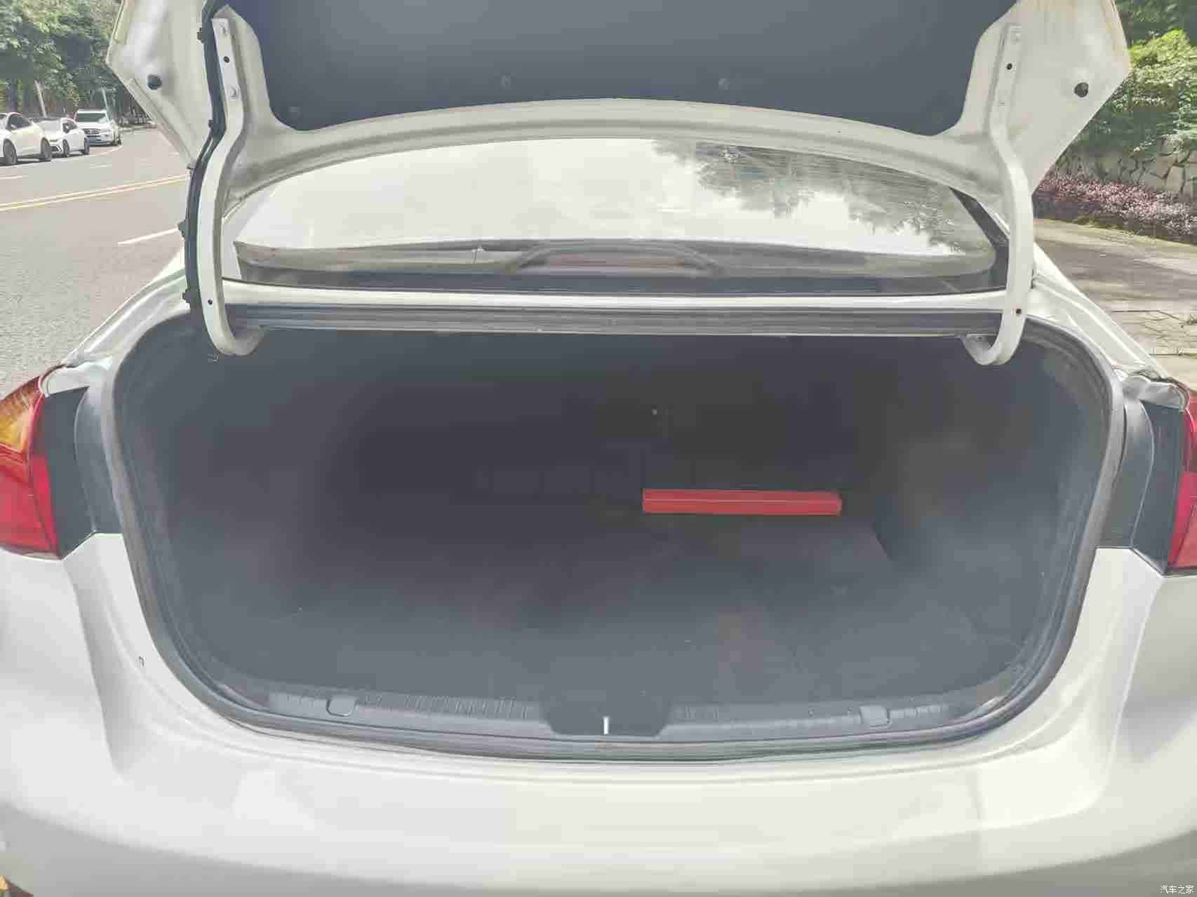 Kia K3, 2014 12