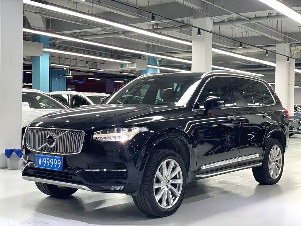 Volvo XC90 2018 T6 7 мест