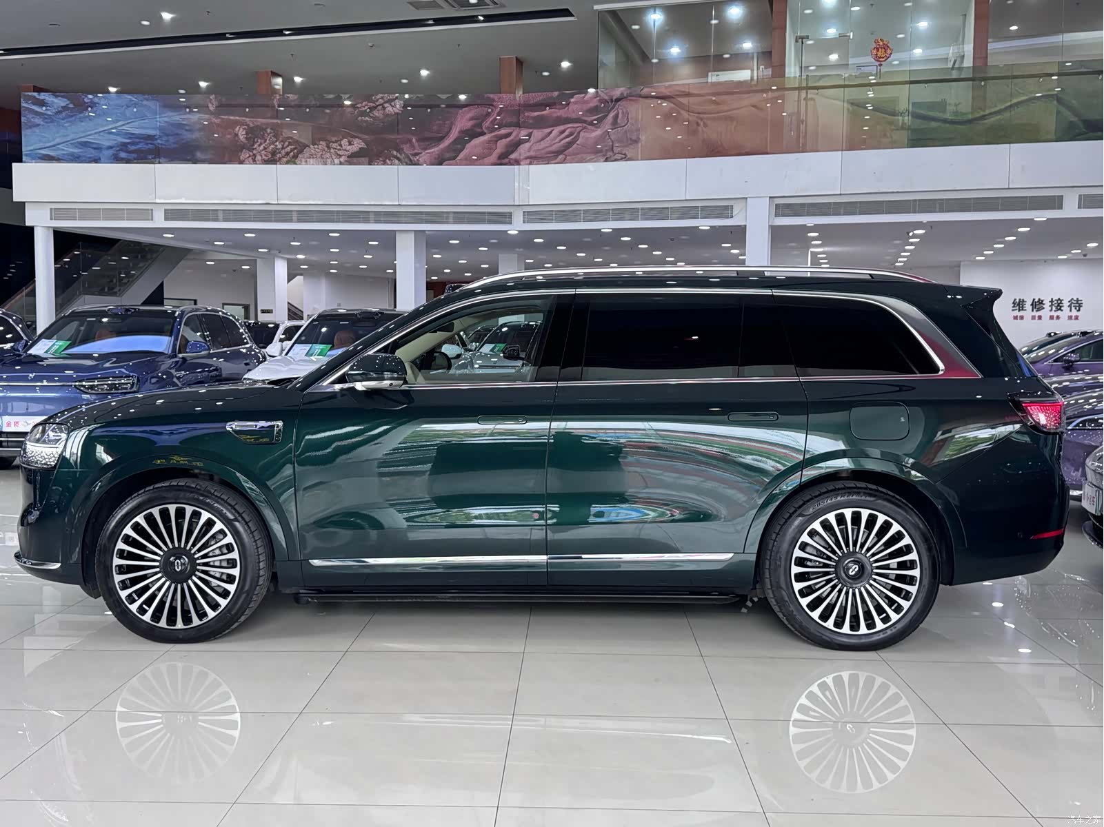 AITO M9, 2025 все фото