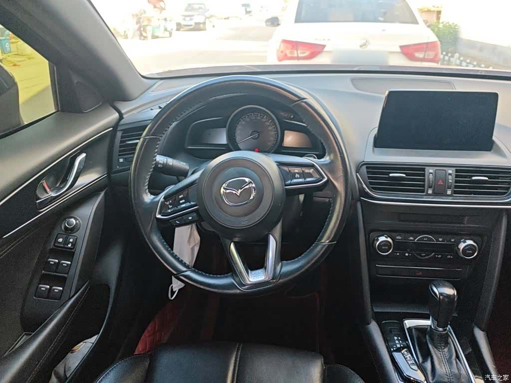 Mazda CX-4, 2020 3