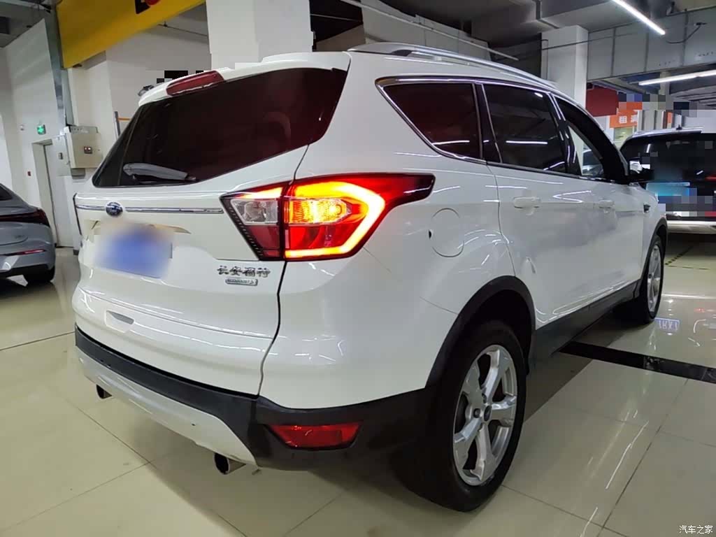 Ford Kuga, 2017 7