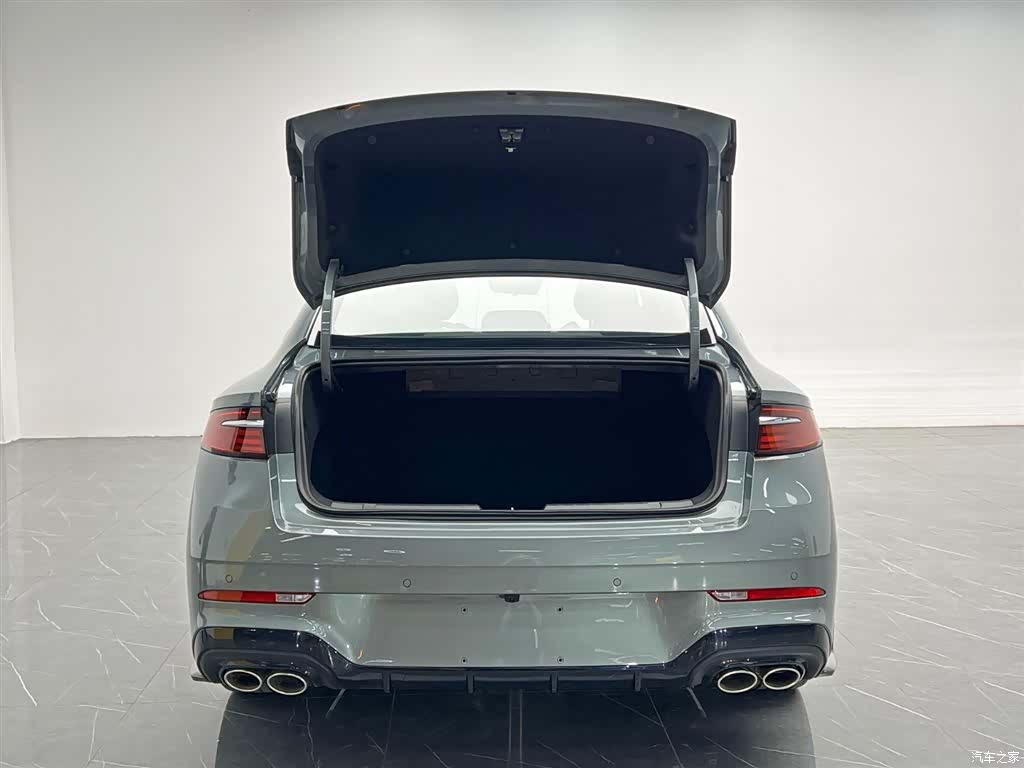 Geely Preface, 2026 11