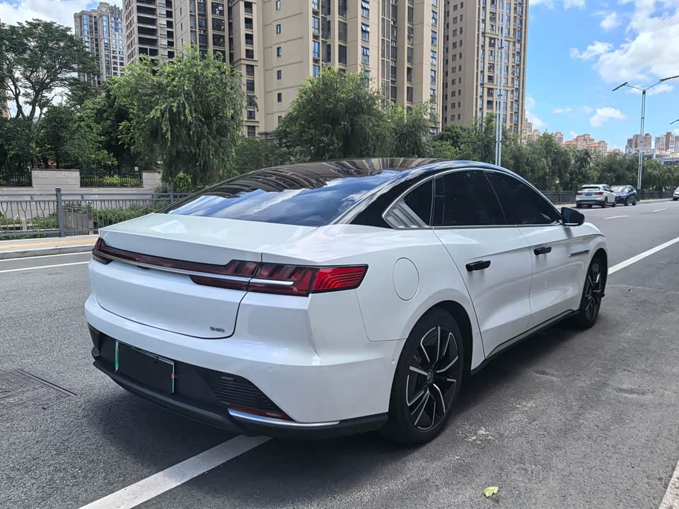 BYD Han