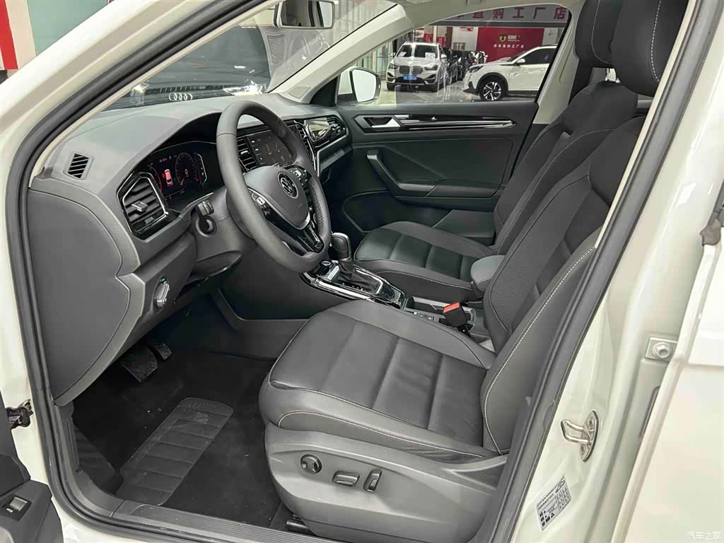 Volkswagen T-ROC, 2022 12