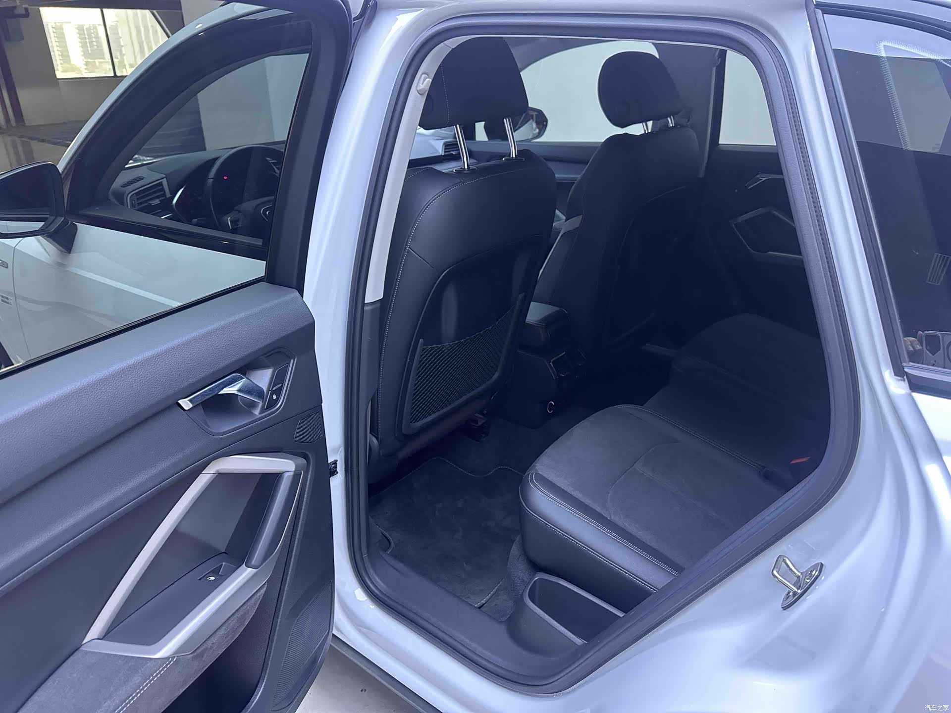 Audi Q3, 2023 10