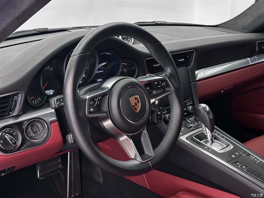Porsche 911, 2018 11
