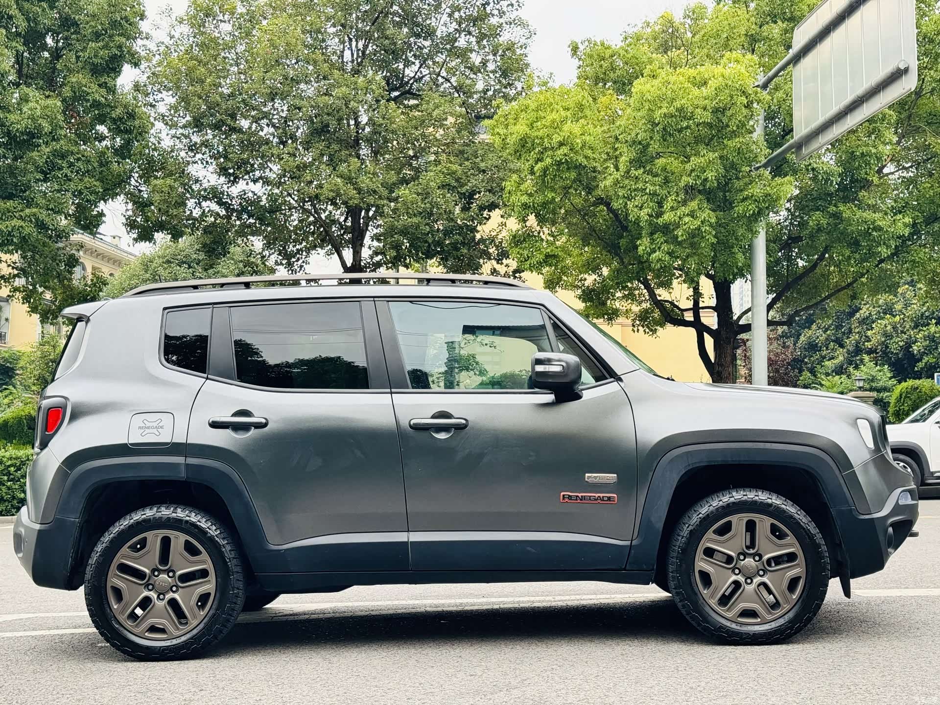 Jeep Renegade, 2016 17