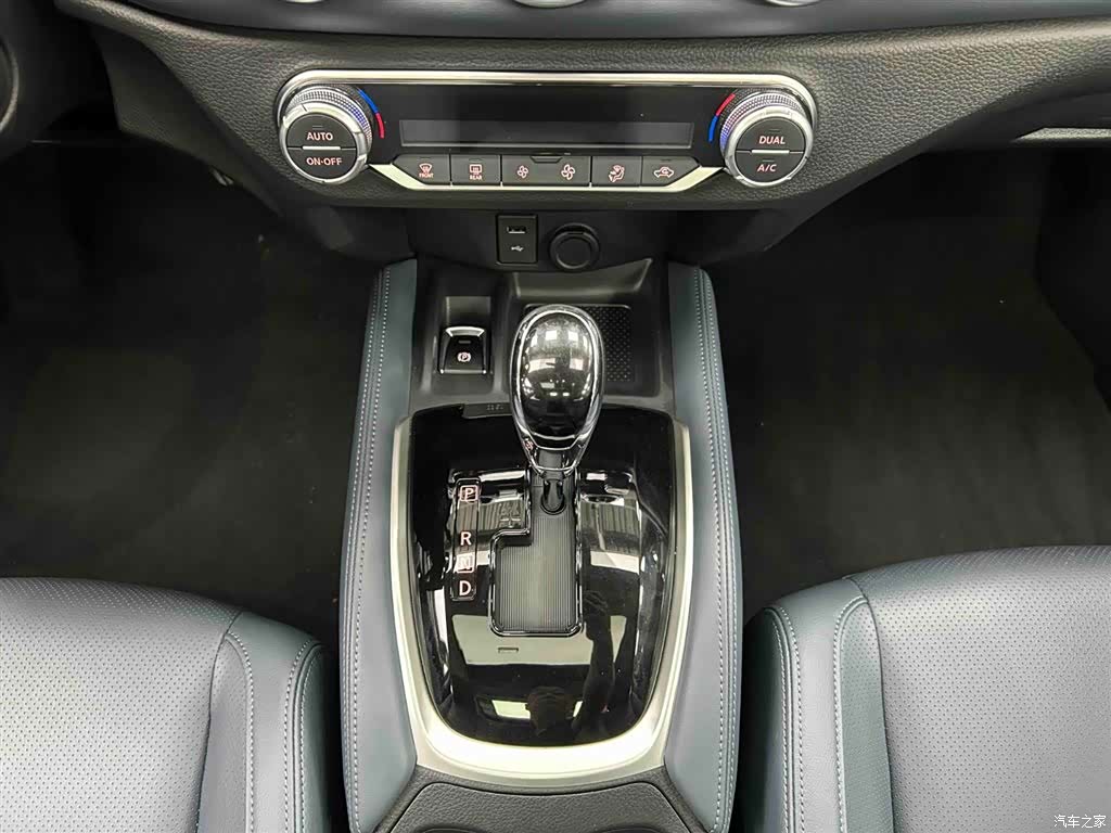 Nissan X-Trail, 2025 все фото