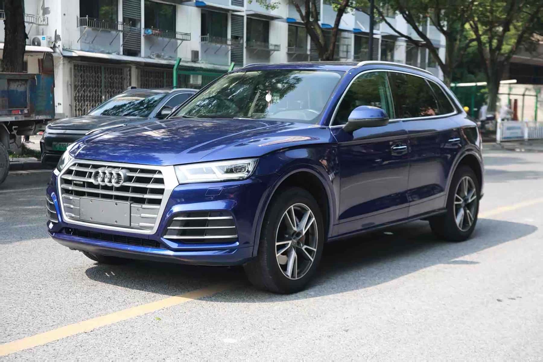 Audi Q5L, 2018 3