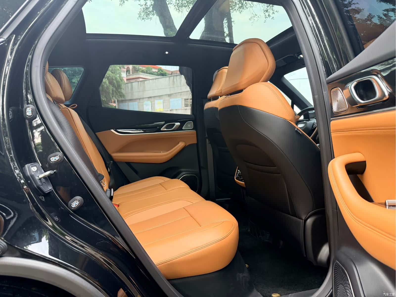 Geely Boyue, 2025 10