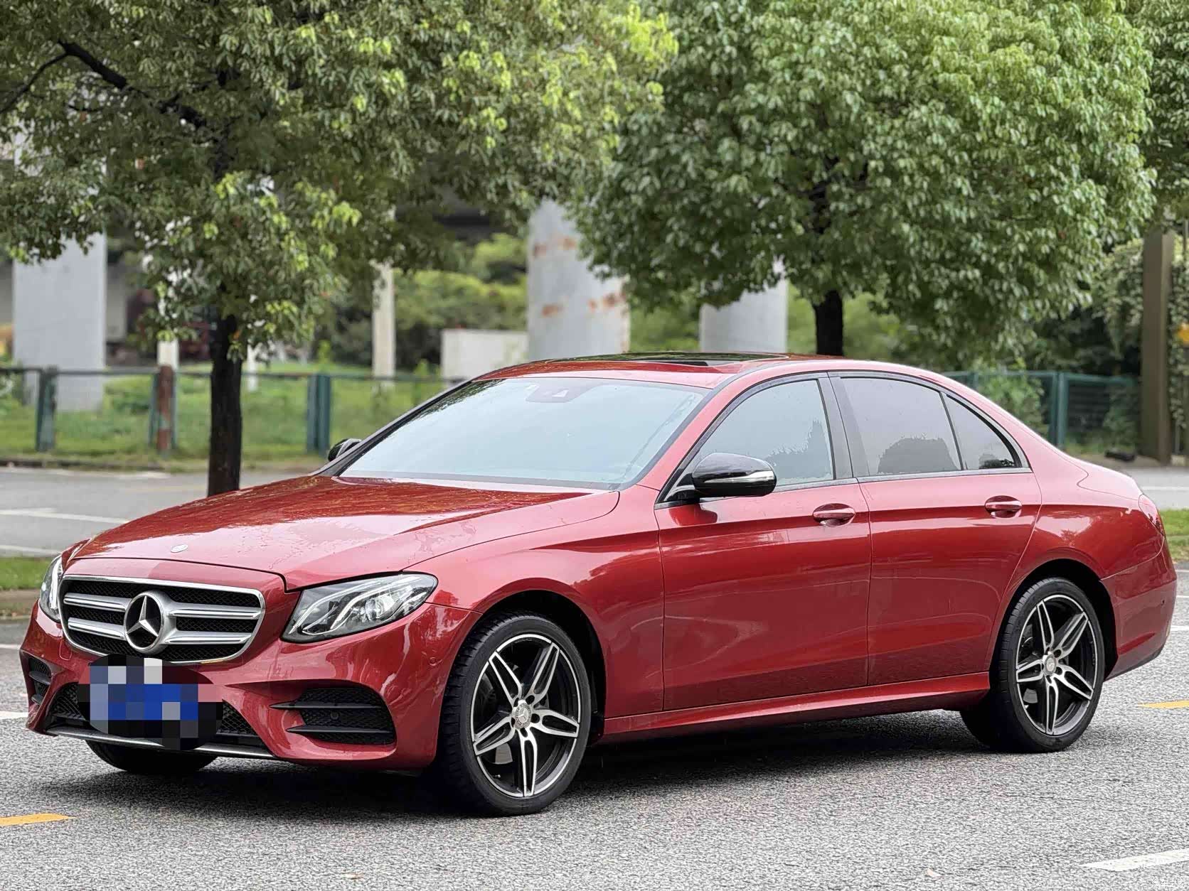 Mercedes-Benz E-Class, 2017 1